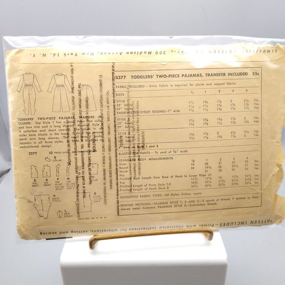 Vintage Sewing PATTERN Simplicity 3377, Toddlers 1950 Two-piece Pajamas, Child - Picture 2 of 2